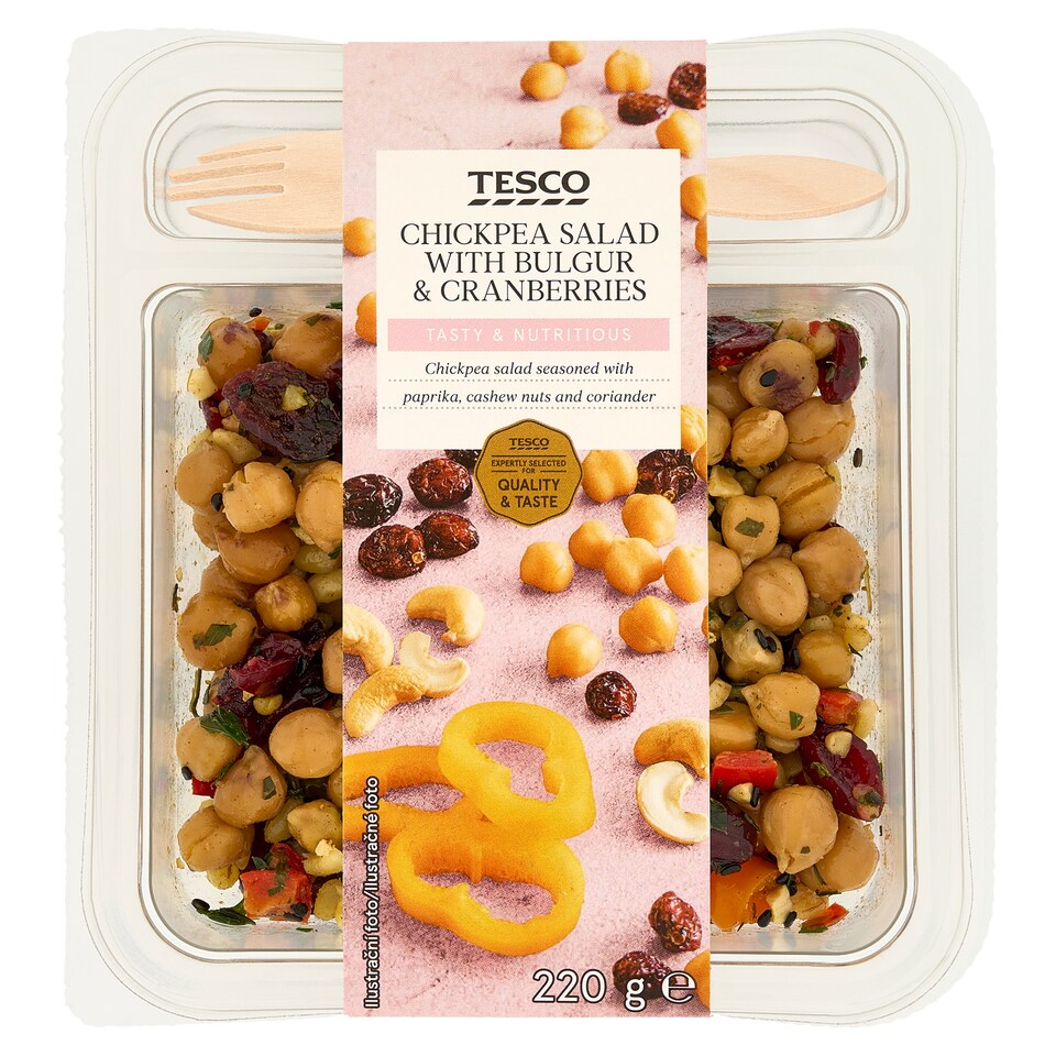 Tesco Šalát z vareného cícera s vareným bulgurom a sušenými kandizovanými brusnicami 220 g