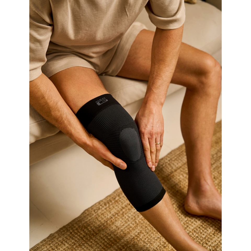 image 1 of Neo G Airflow Knee Support - Medical Device, Medium Size