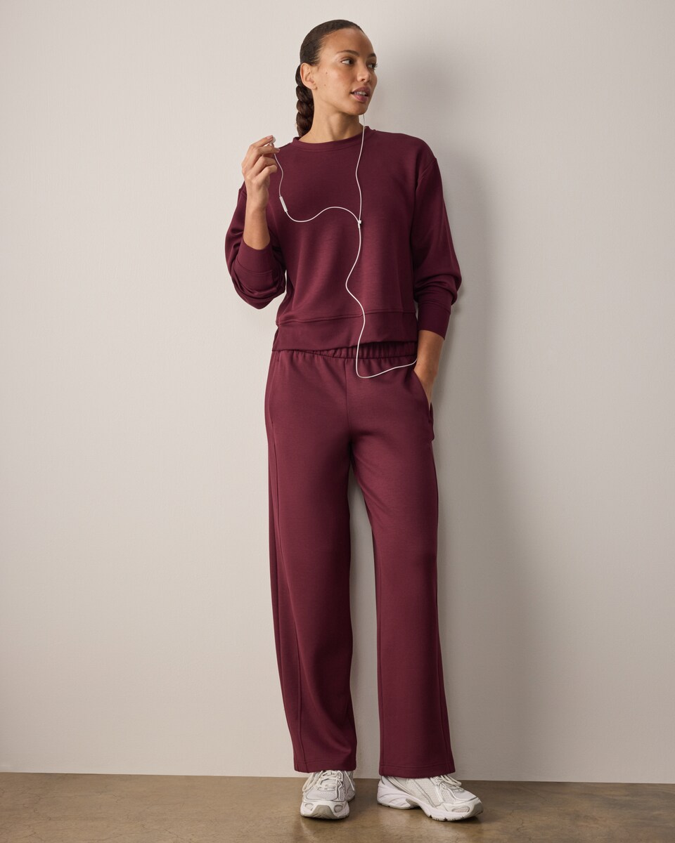 image 1 of F&F Active AFTERCLASS Fleece Lined Sweatshirt in Burgundy