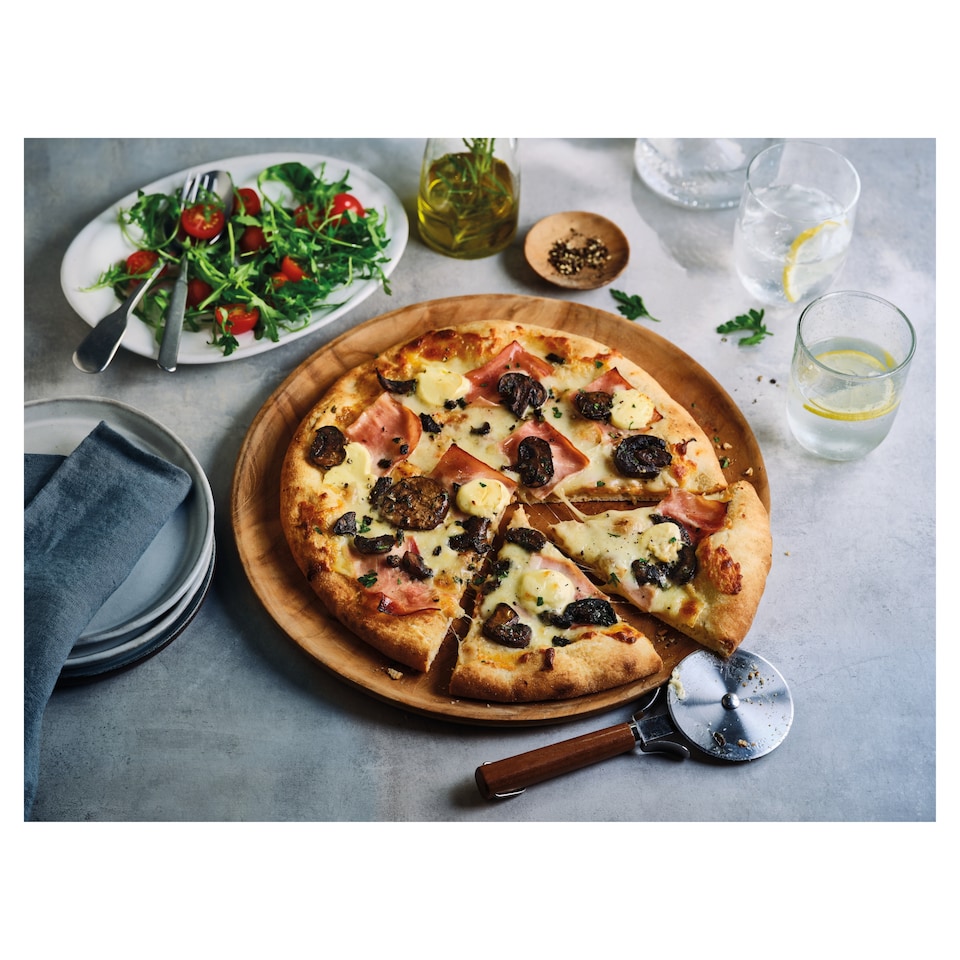 image 1 of Tesco Finest Ham Mushroom Mascarpone Woodfired Pizza 450g