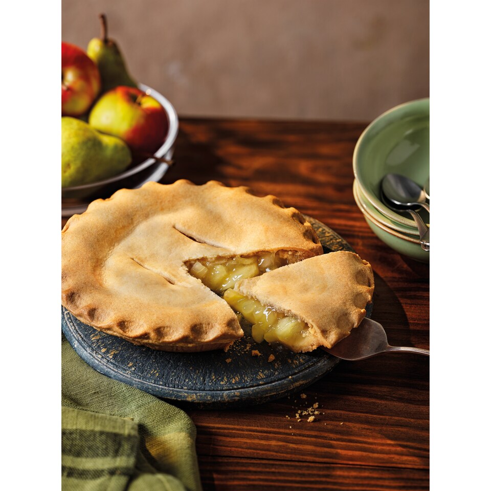 image 1 of Tesco Apple & Pear Pie 520g