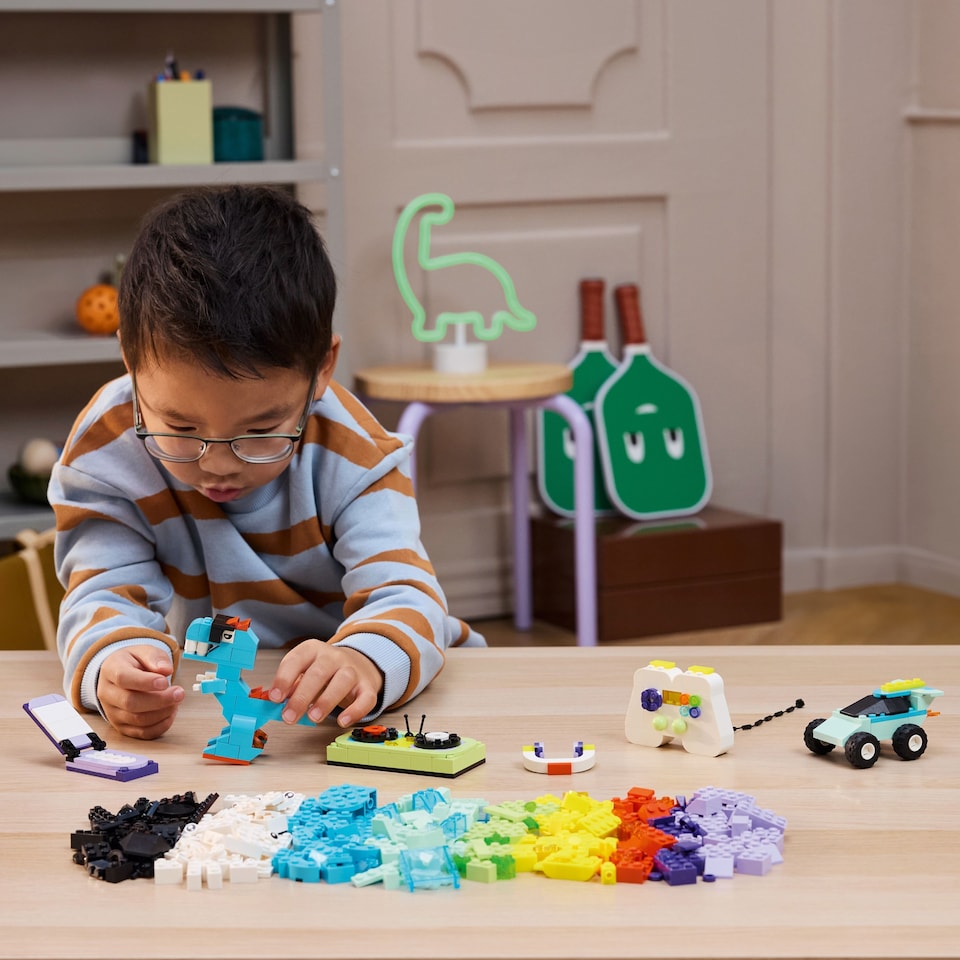 image 1 of LEGO Classic 11043 Cool Creative Box