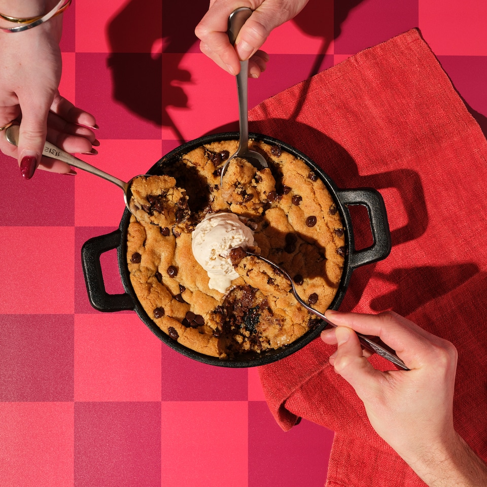 image 1 of Spooners Molten Chocolate Chip Cookie Dough Dessert 250g