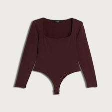 F&F Polyamide Square Neck Long Sleeved Bodysuit in Burgundy