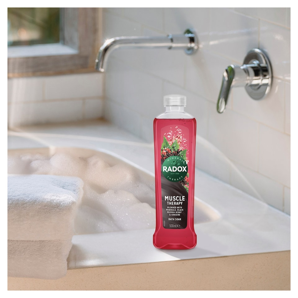 image 1 of Radox Men Muscle Therapy Bath Soak 500Ml