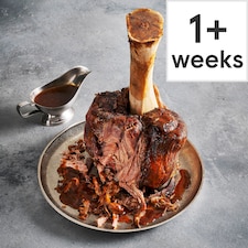 40. Tesco Finest Slow Cooked Thor’s Hammer with Beef Dripping & Roasted Garlic Gravy 3.715kg (Serves 8)