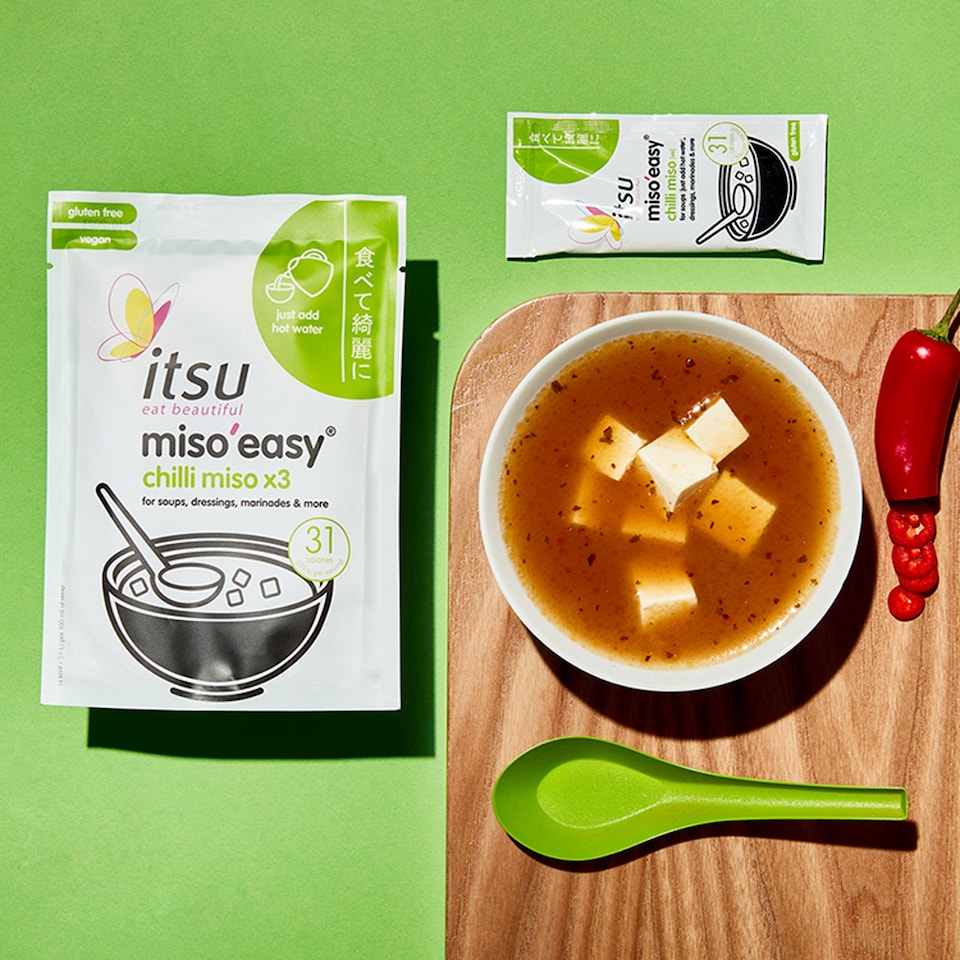 image 1 of itsu chilli miso easy soup 5x20g