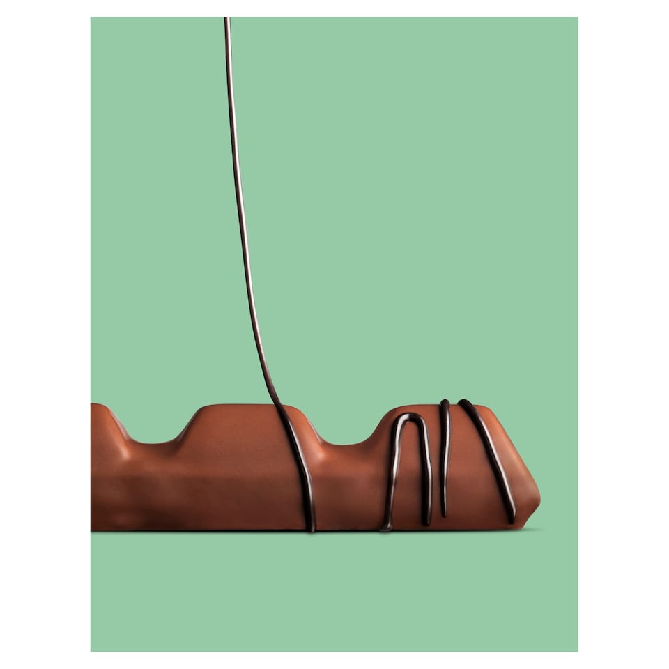 image 1 of Kinder Bueno Milk & Hazelnut Chocolate Bars Multipack 5 X 43g