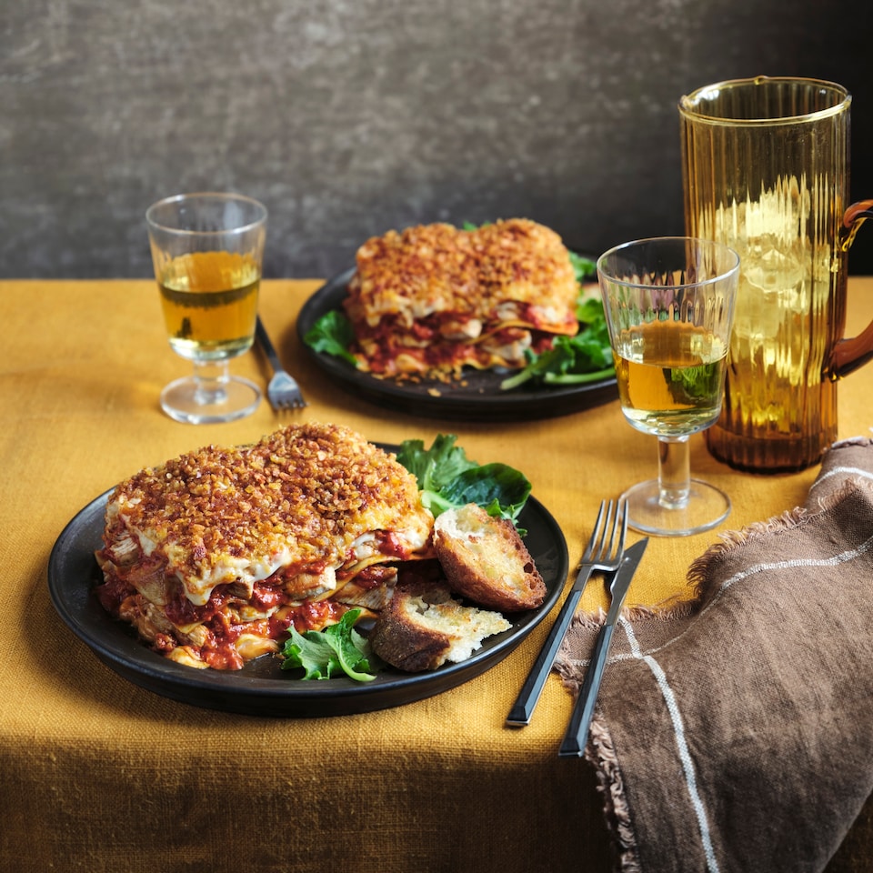 image 1 of La Famiglia Rana Roasted Chicken & 'Nduja Lasagne 700g