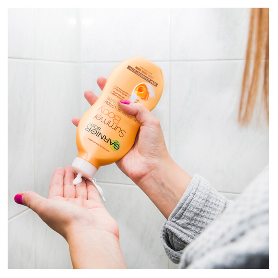 image 1 of Garnier Body Deep Gradual Tan Moisturiser 400Ml