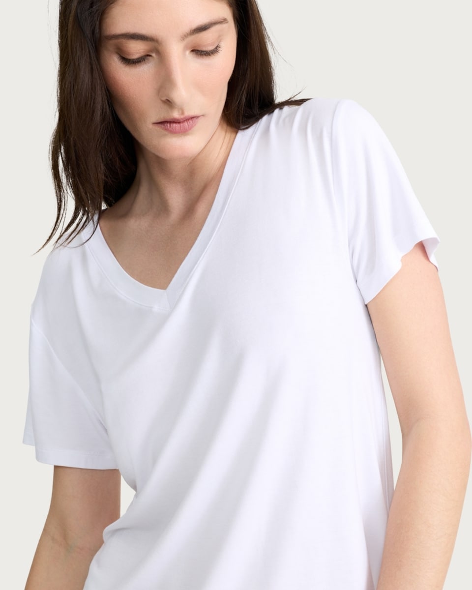 image 1 of F&F V Neck Short Sleeved T-Shirt in White