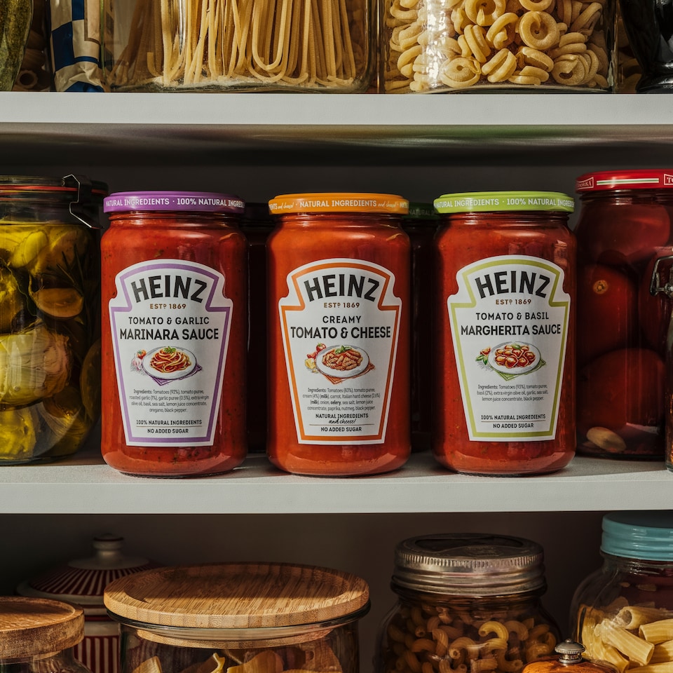image 1 of Heinz Tomato & Basil Margherita Sauce 490g