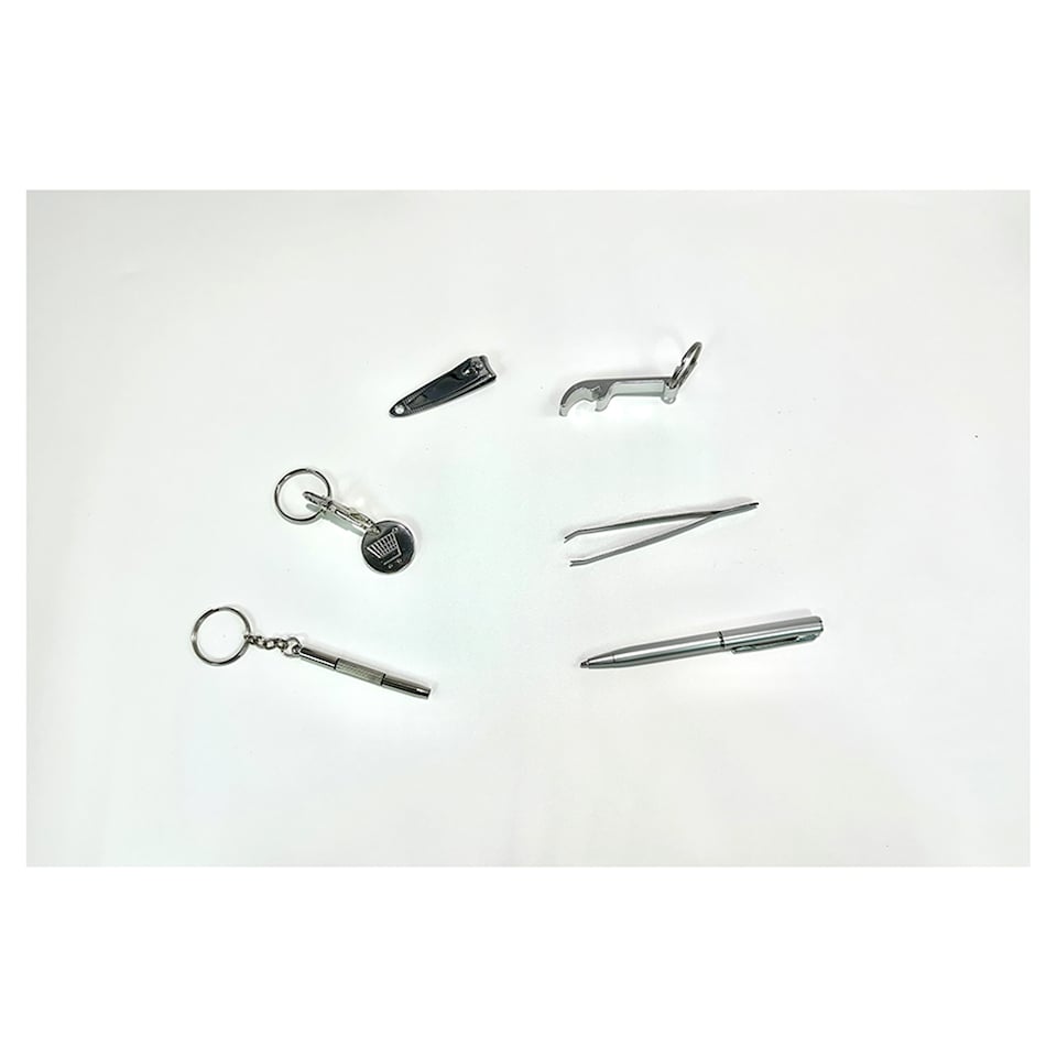 image 1 of Tesco Rich Berries Luxury Christmas Crackers 6 Pack