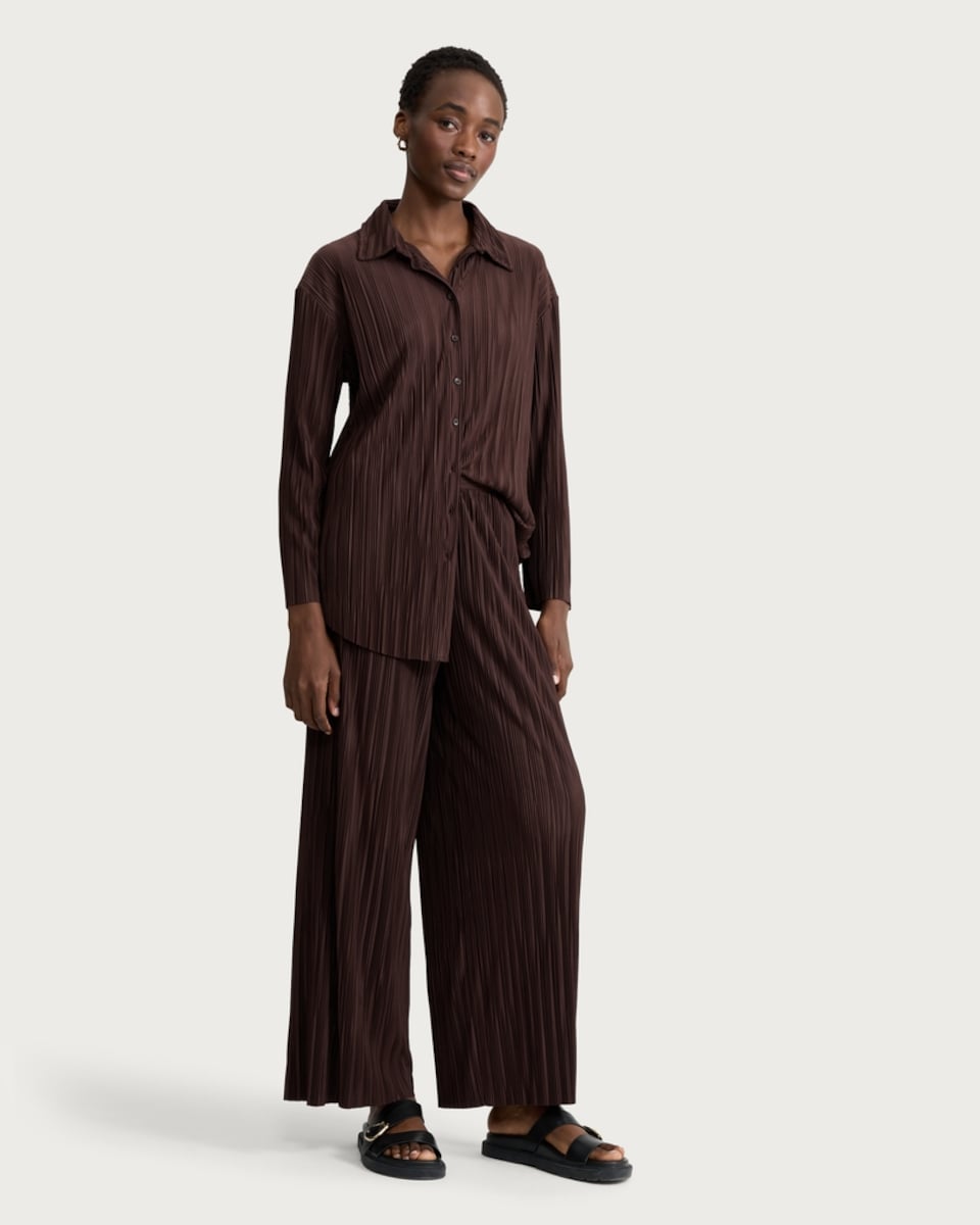 image 1 of F&F Textured Pleated Wide Leg Trousers in Chocolate
