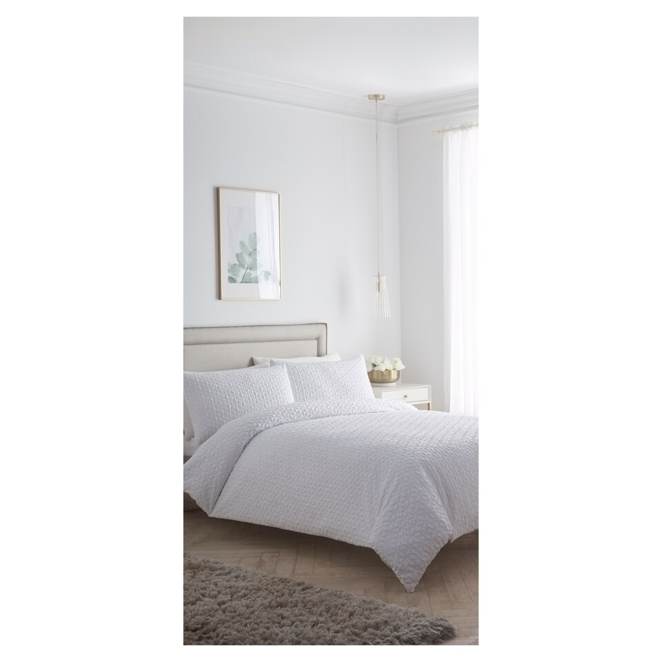  West Park White Crinkle Duvet Set King