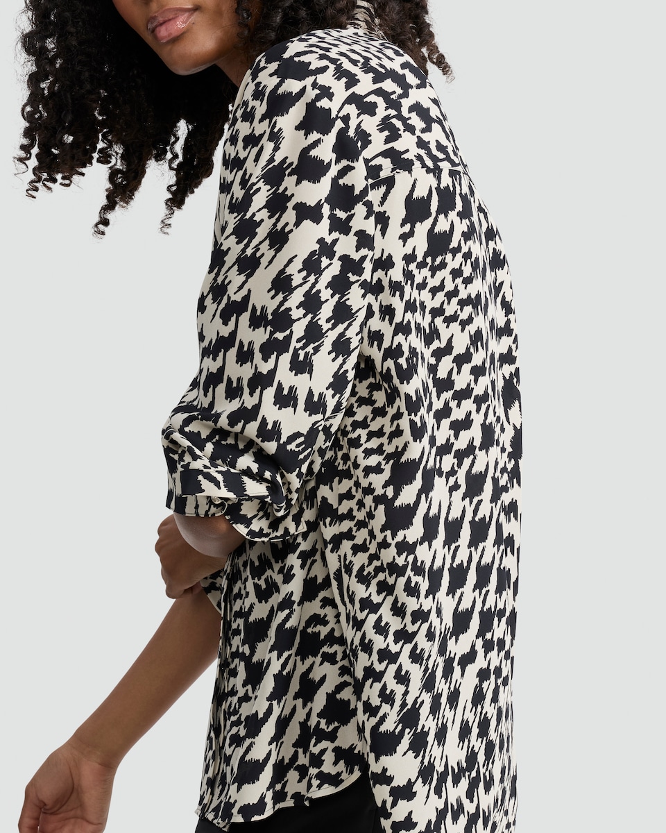 image 1 of F&F Houndstooth Print Collared Blouse in Multi Black White
