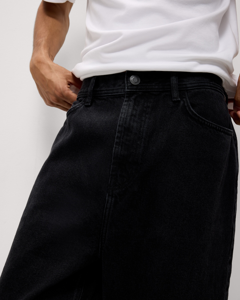 image 1 of F&F Relaxed Fit Jeans in Black