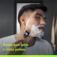 obrázok 3 z GilletteLabs Holiaci Strojček S Exfoliačným Prúžkom, 1 Rukoväť, 1 Holiaca Hlavica, 1 Nástenný Držiak