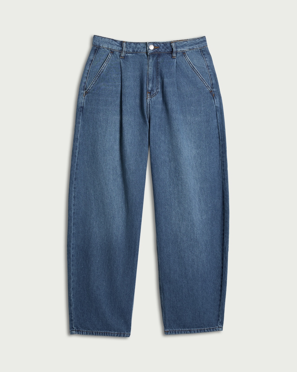image 1 of F&F High Rise Relaxed Jeans in Navy