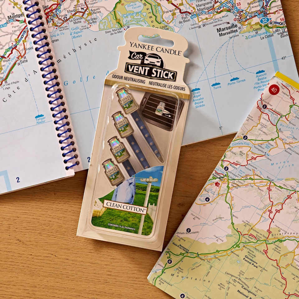image 1 of Yankee Candle Clean Cotton Vent Car Air Freshener