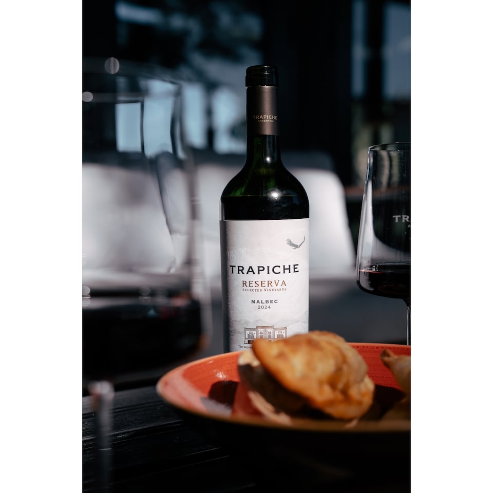 image 1 of Trapiche Reserve Malbec 1.5L