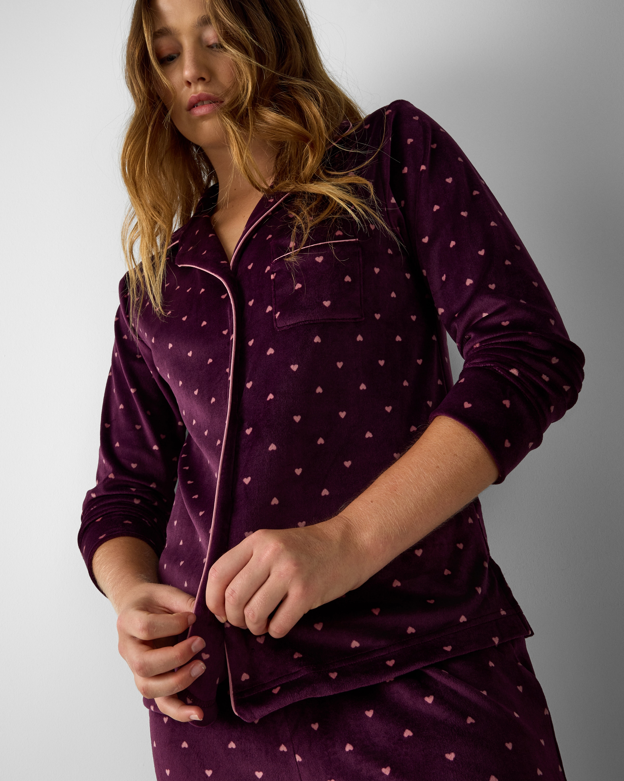 F&F Fleece Heart Revere Pyjama Set in Burgundy
