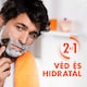image 2 of Gillette Fusion Borotvazselé Mandulaolajjal, Érzékeny Bőrre, 200ml