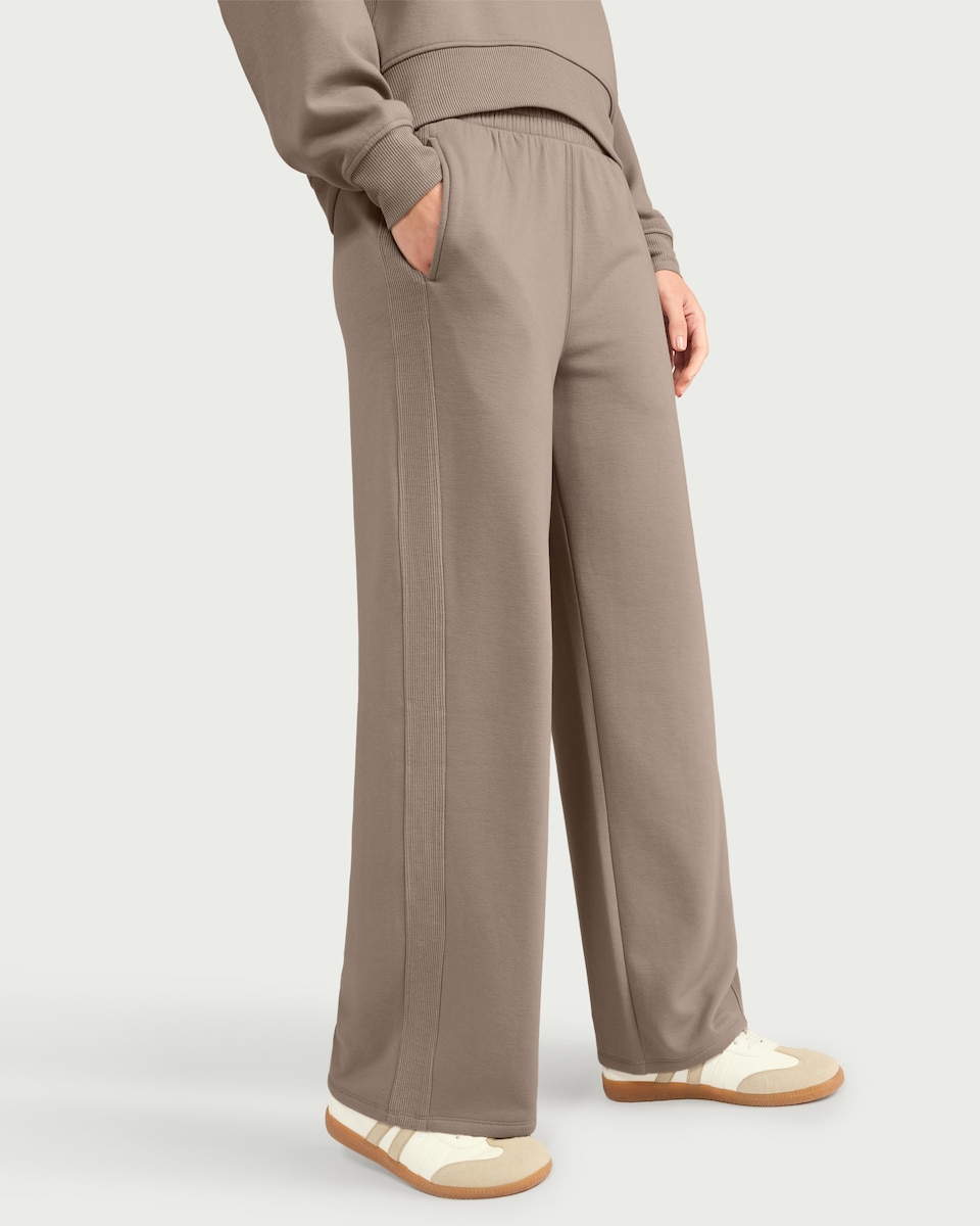 image 1 of F&F Active AFTERCLASS Wide Leg Joggers in Neutral