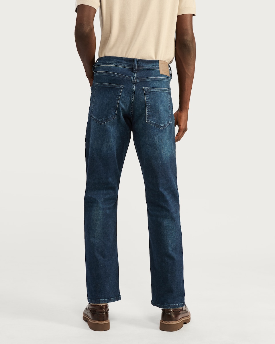 image 1 of F&F Straight FREEF!T® Leg Jeans in Navy