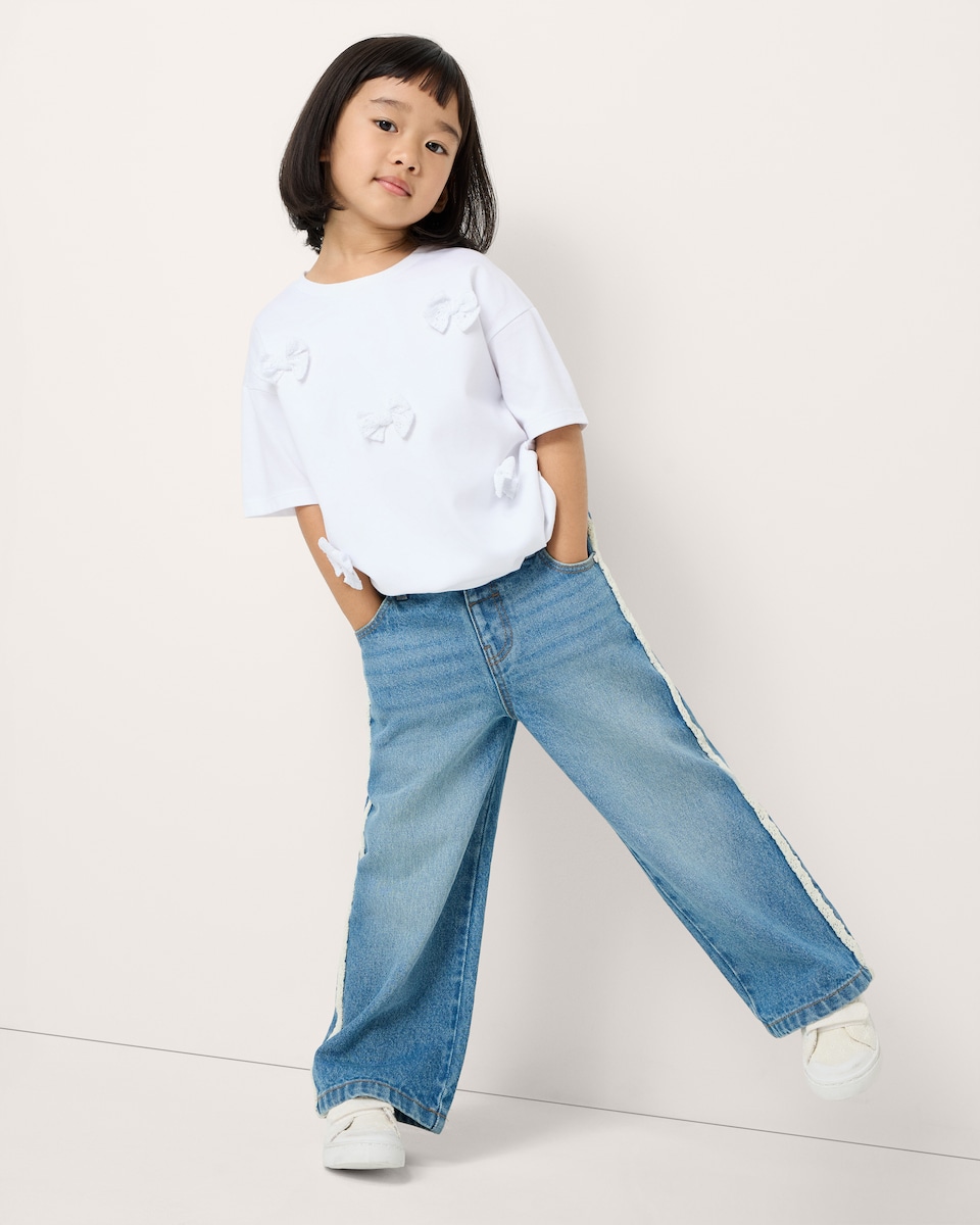 image 1 of F&F Girls Pure Cotton Bow Appliqué T-Shirt in Cream