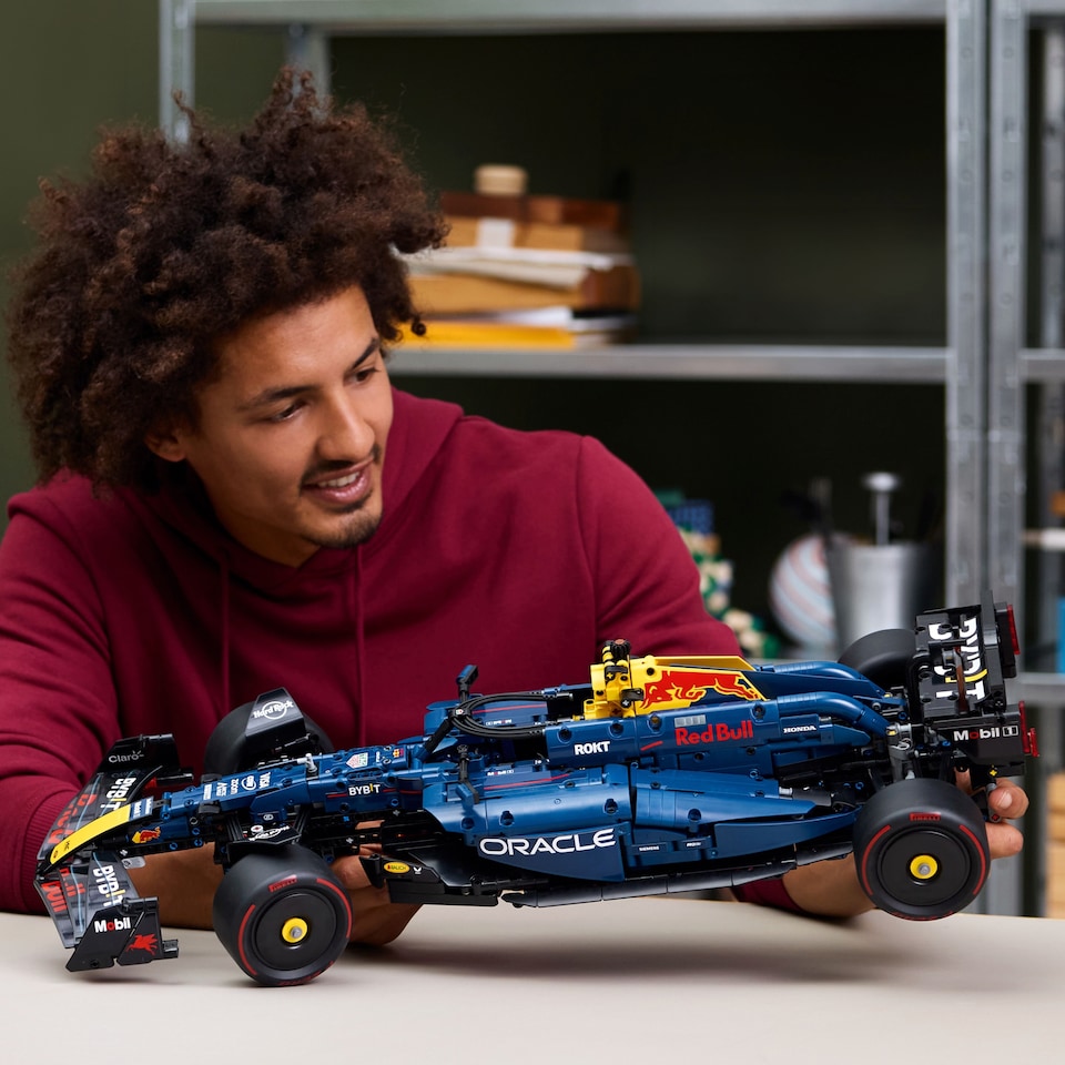 LEGO Technic 42206 Oracle Red Bull Racing RB20 F1 autó  1. kép