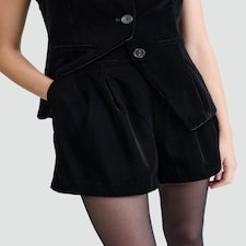 F&F Velvet Pleated High Waisted Shorts in Black