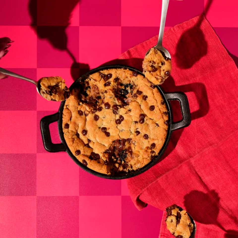 image 1 of Spooners Molten Chocolate Chip Cookie Dough Dessert 250g