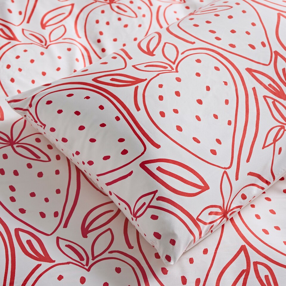 image 1 of Silentnight Strawberry Duvet Set Double