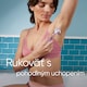 obrázok 5 z Gillette Venus Comfortglide Breeze Holiaci Strojček – 2 Čepieľky
