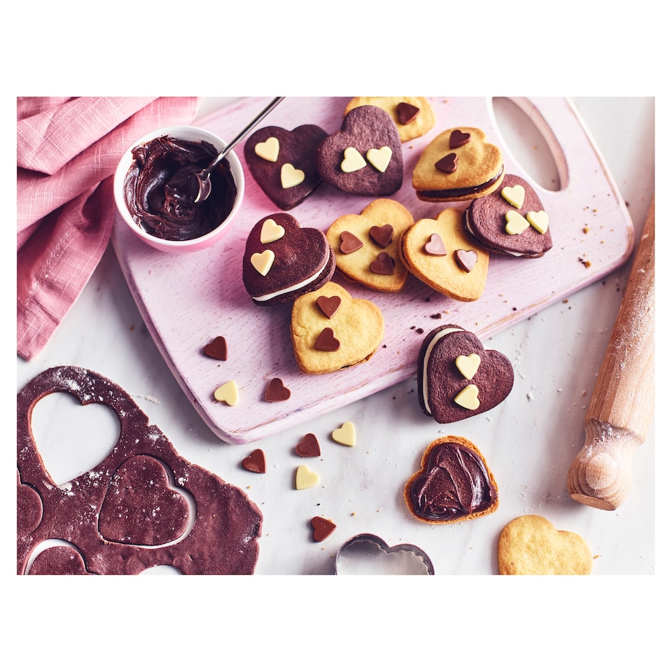 image 1 of Dr. Oetker Chocolate Hearts 40G