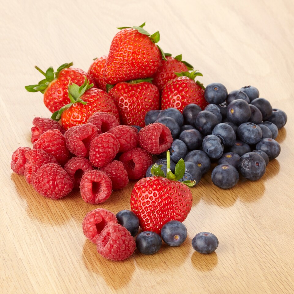 image 1 of Tesco Berry Trio 300G