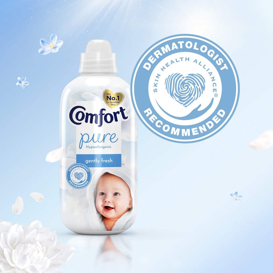 image 1 of Comfort Pure Gently Fresh Sensitive Fabric Conditioner 31 Washes 930ml