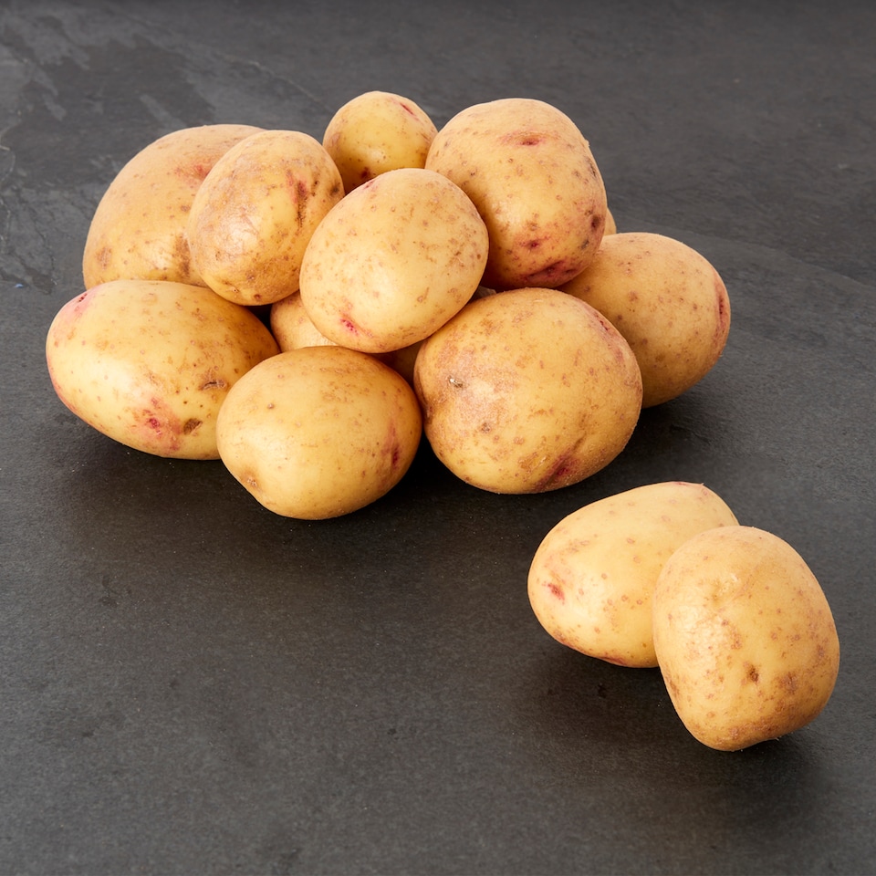 image 1 of Tesco Organic White Potatoes 1.5Kg