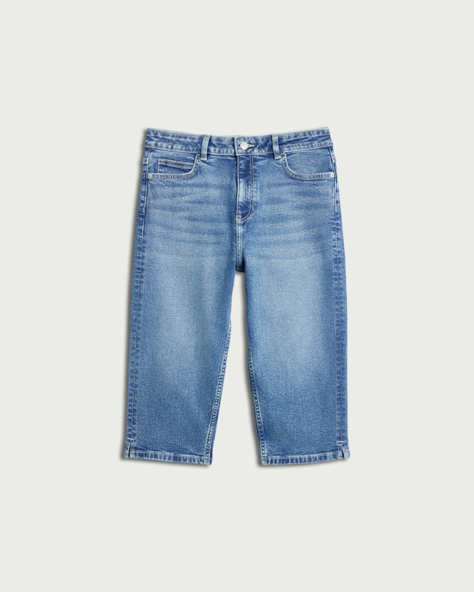 image 1 of F&F Mid Rise Capri Jeans in Blue