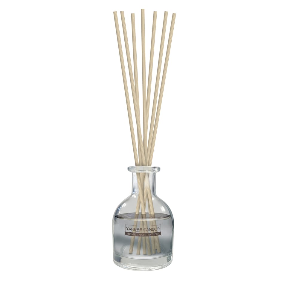 image 1 of Yankee Cosy Up Reed Diffuser 90Ml