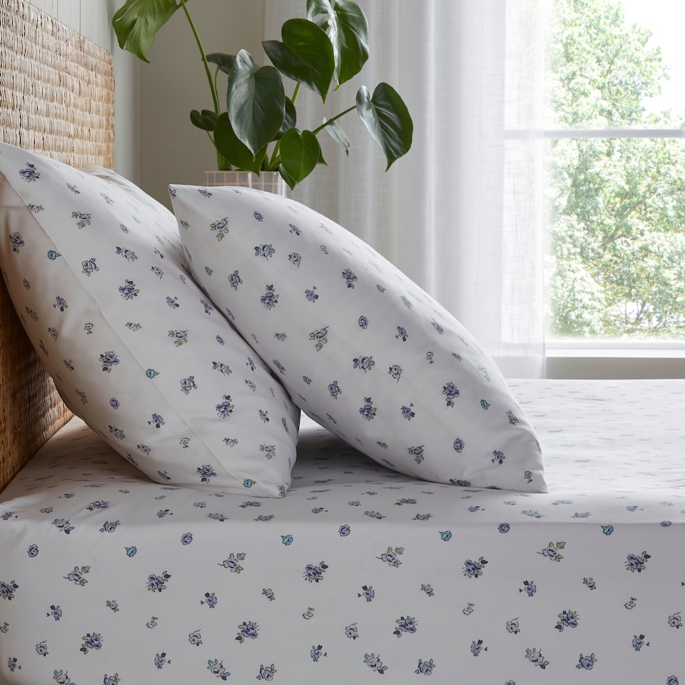 Silentnight Refresh White Ditsy Pillowcases