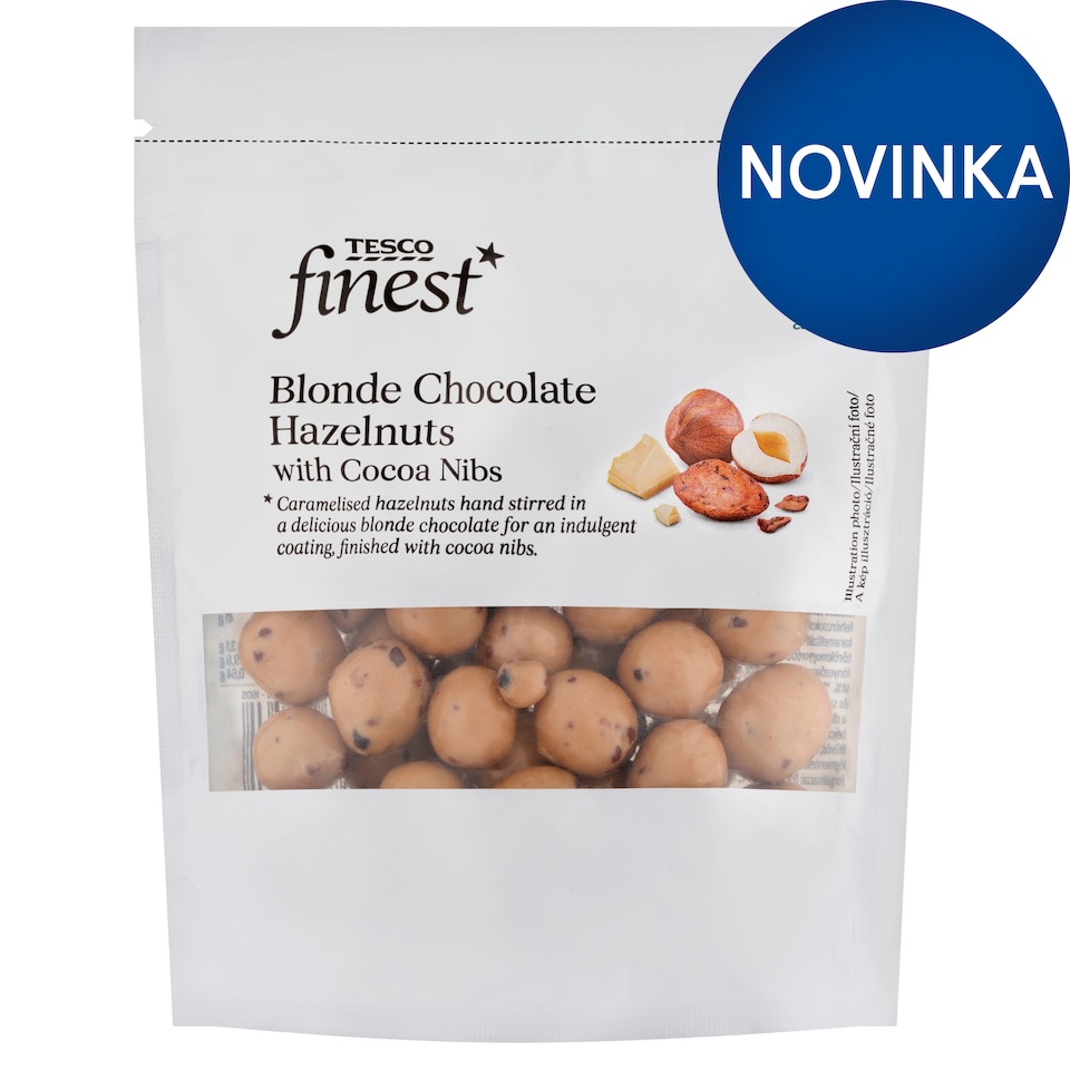 Tesco Finest Karamelizované lieskové oriešky jadrá v bielej čokoláde s kakaovými kúskami 150 g