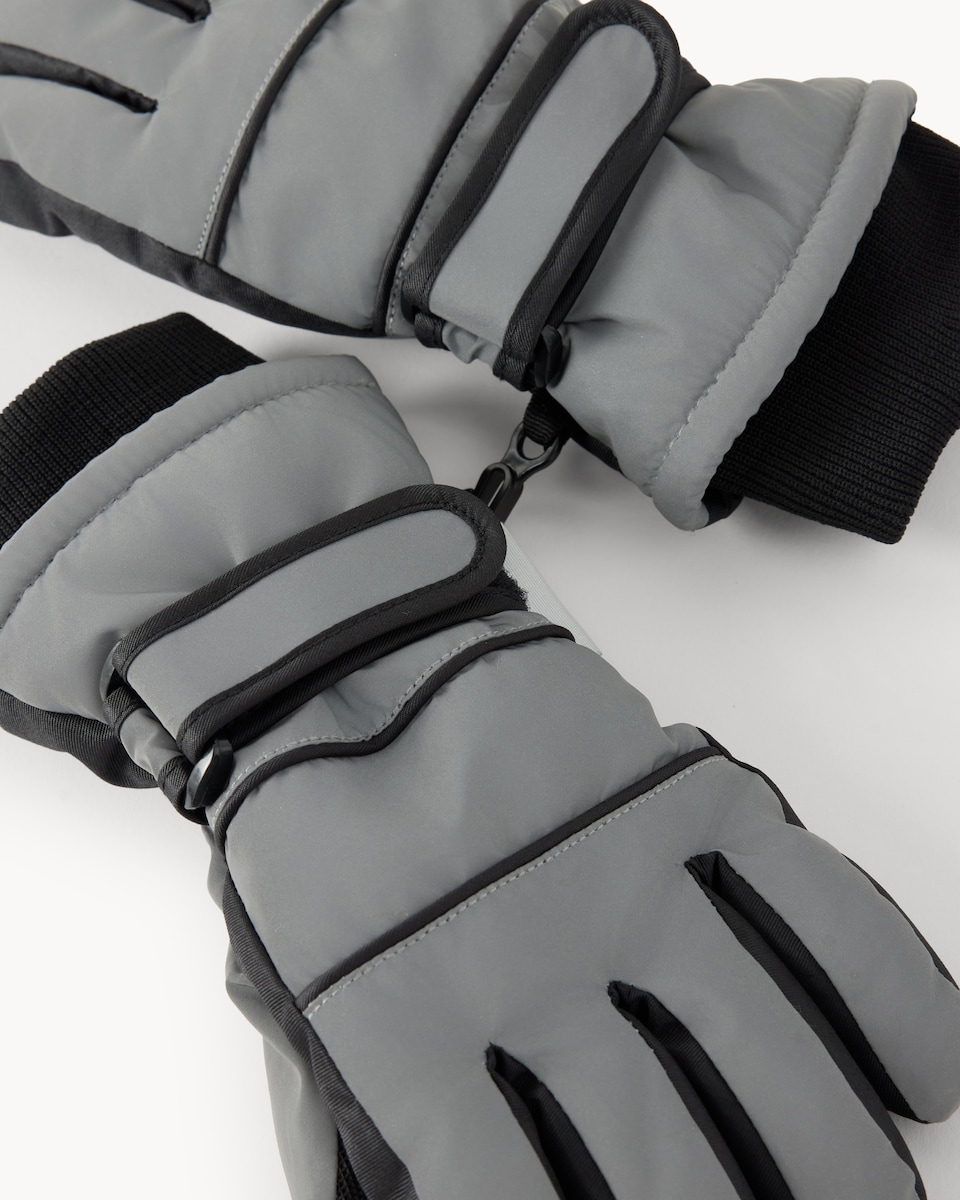 image 1 of F&F Boys 3M Thinsulate™ Insulated Gloves in Silver