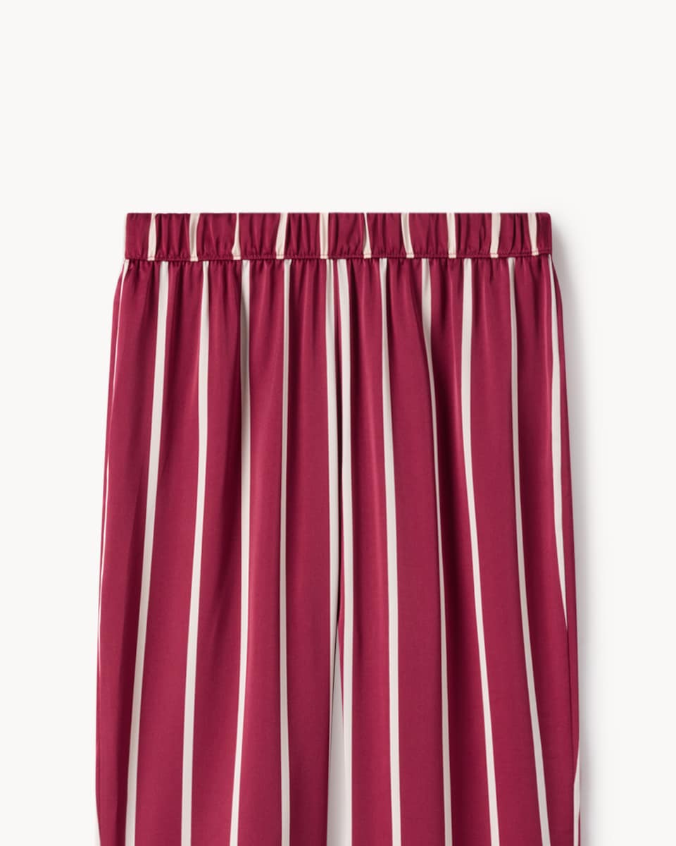 image 1 of F&F Girls Satin Striped Revere Pyjama Set in Red