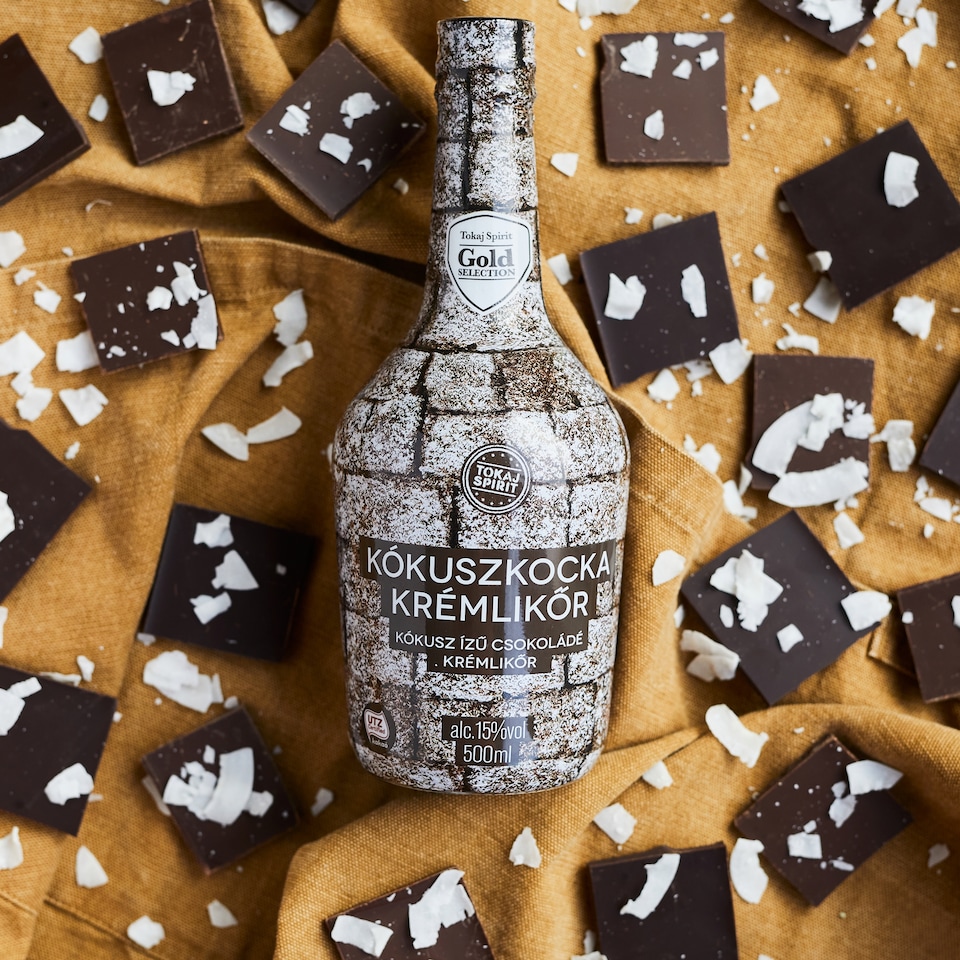 Tokaj Spirit kókuszkocka krémlikőr 15% 500 ml  1. kép