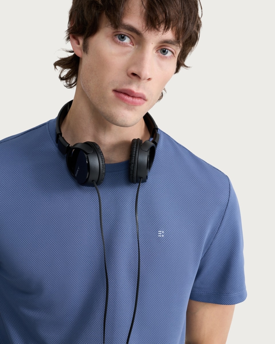 image 1 of F&F Active TECHSPORT Popcorn Textured T-Shirt in Blue