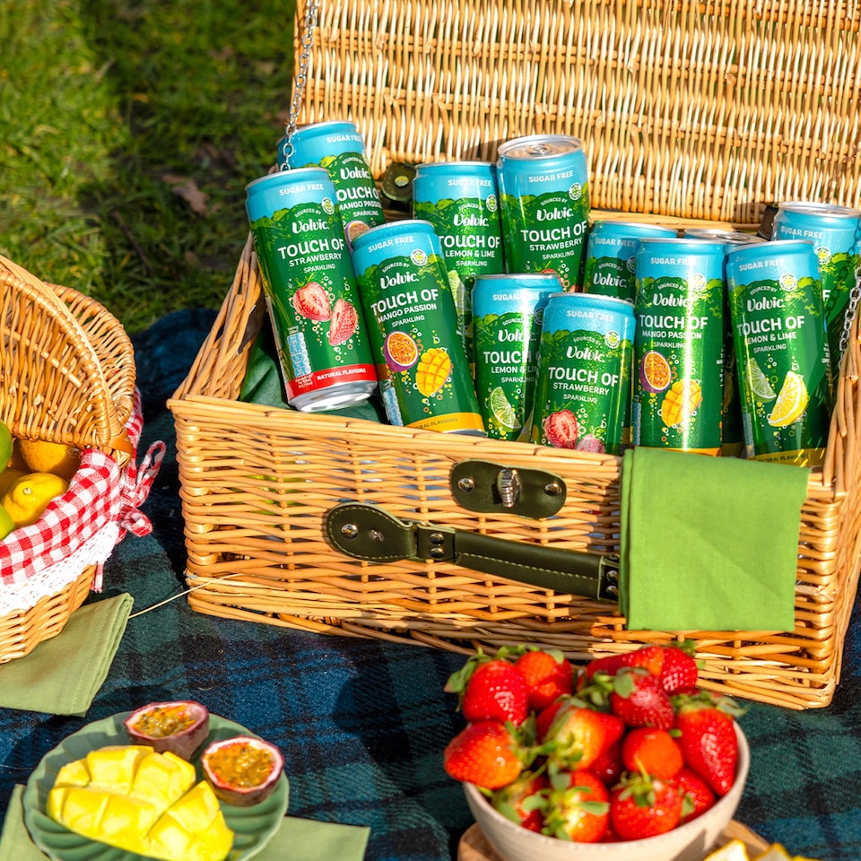 image 1 of Touch of Mango Passion Sparkling Sugar Free Flavoured Water Multipack 4x330ml