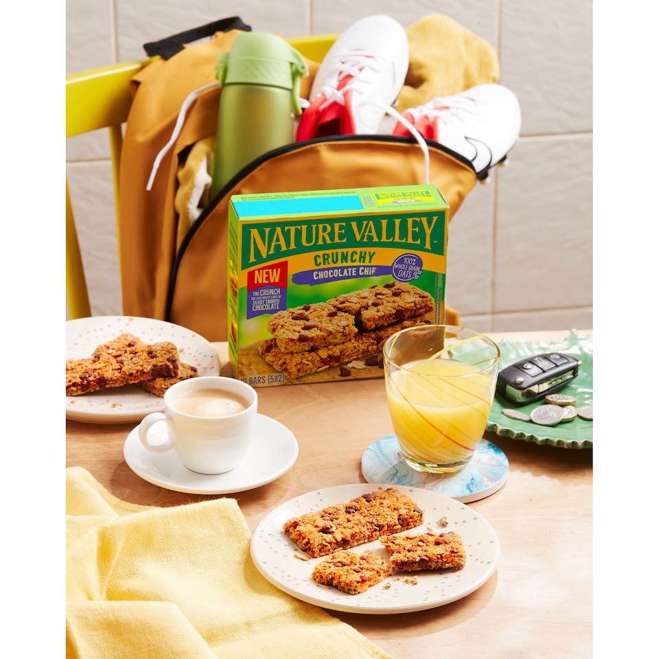 image 1 of Nature Valley Crunchy Chocolate Chip Cereal Bars 5 x 42g
