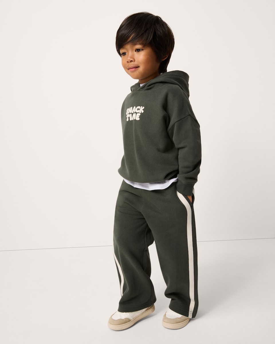 image 1 of F&F Boys 2-Pack Cotton Rich Snack Time Hoodie and Joggers Sets in Green